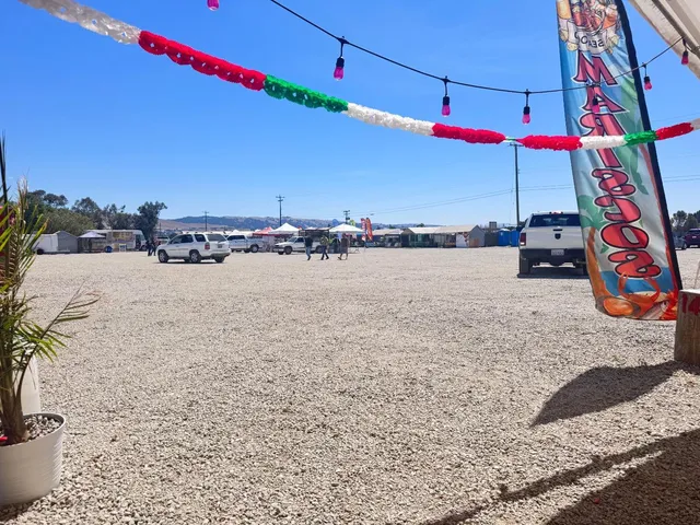 a view of parking area