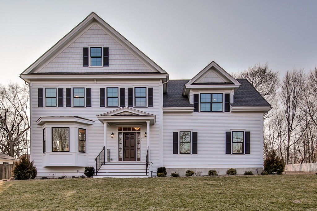 17 Bacon Road Bedford, MA 01730 - Photo 1 of 30 Gallery Image 1