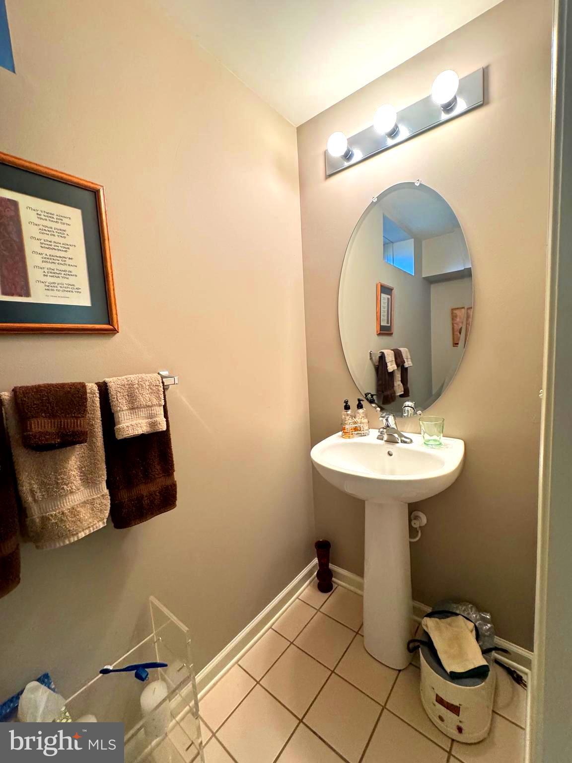 20 Wilson Way Delanco, NJ 08075 - Photo 22 of 38 a bathroom with a sink mirror and toilet