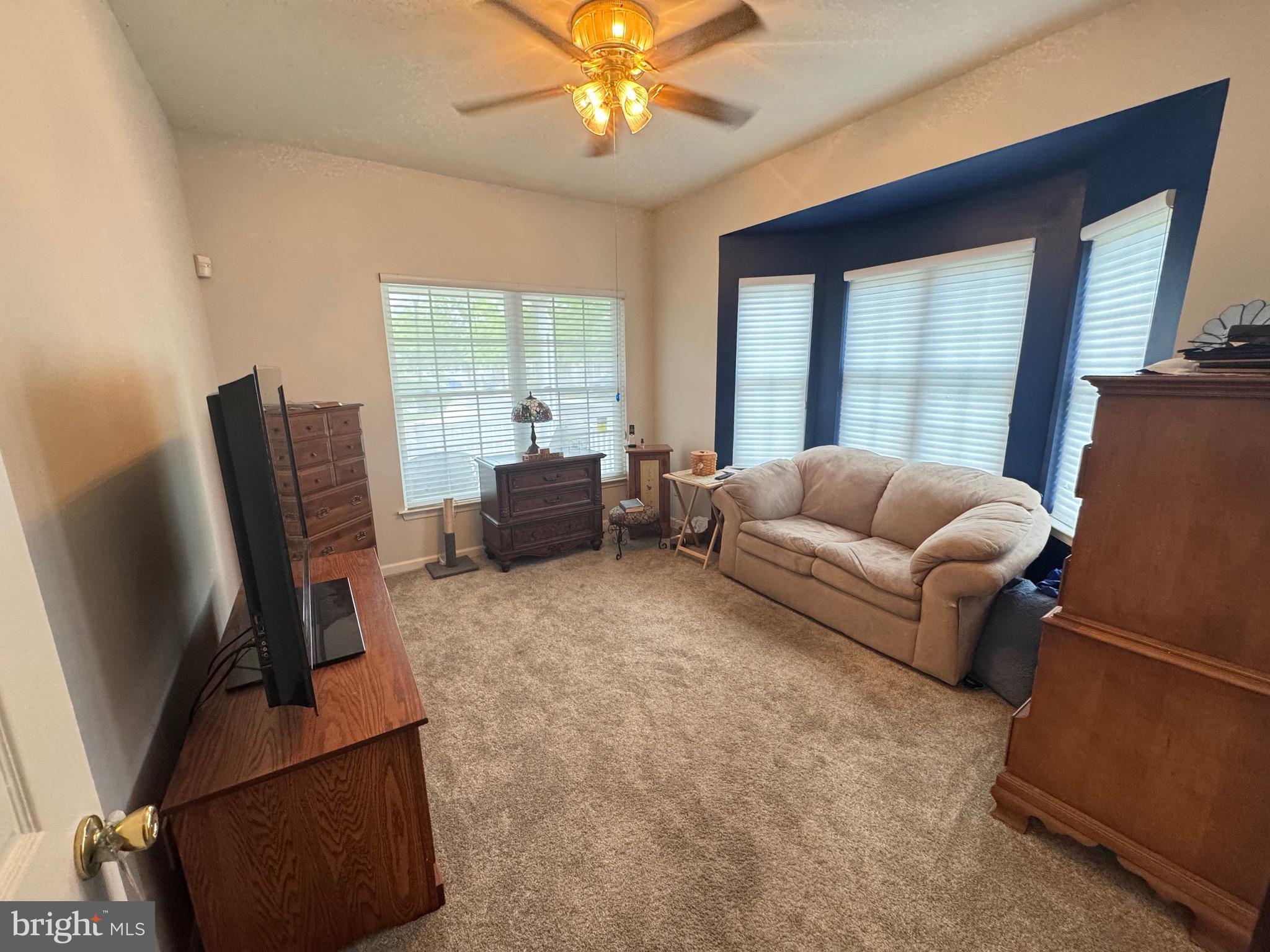 20 Wilson Way Delanco, NJ 08075 - Photo 29 of 38 a living room with furniture and a window