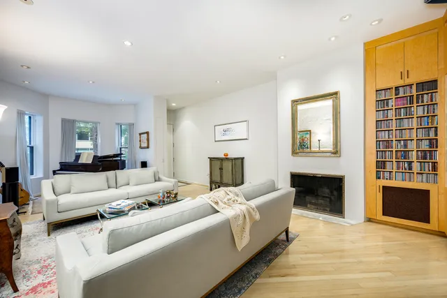 $1,850,000 | 2729 North Hampden Court, Chicago, IL 60614