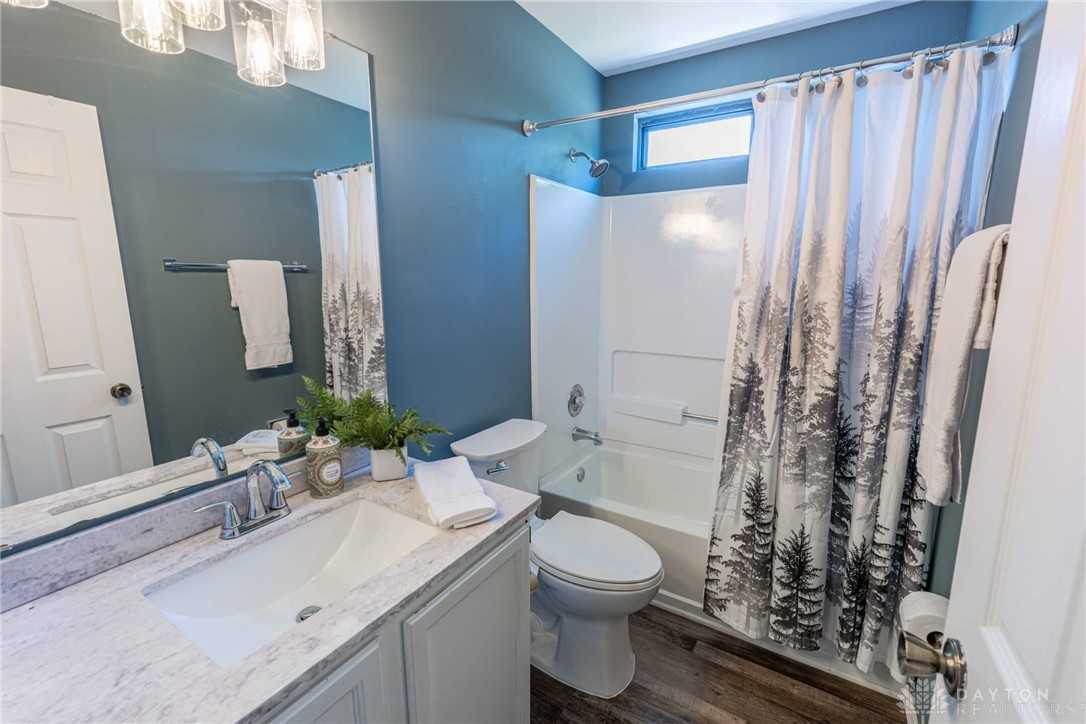 6808 Charlesgate Road Huber Heights, OH 45424 - Photo 26 of 38 Full Bath