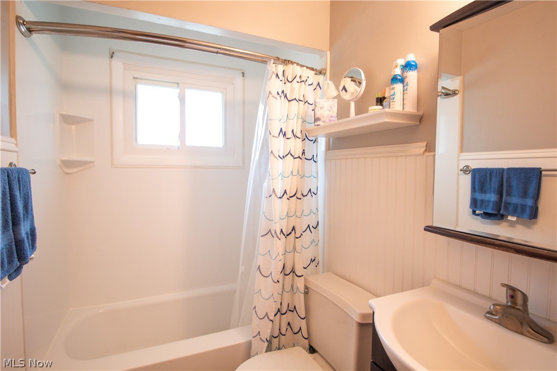 9909 Reichert Road Cleveland, OH 44130 - Photo 23 of 29
