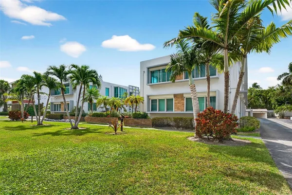 $475,000 | 10178 Collins Avenue, Unit 208, Bal Harbour, FL 33154