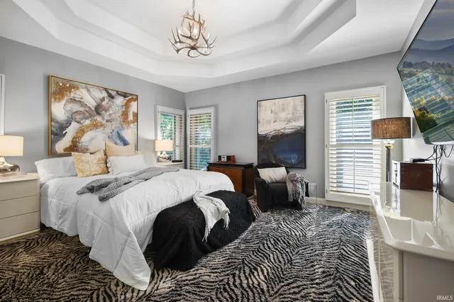 $640,000 | 5501 West Oakbrook Court, Muncie, IN 47304