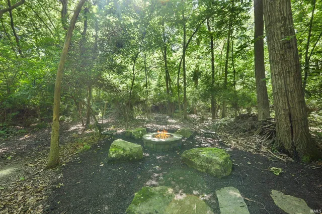 $640,000 | 5501 West Oakbrook Court, Muncie, IN 47304