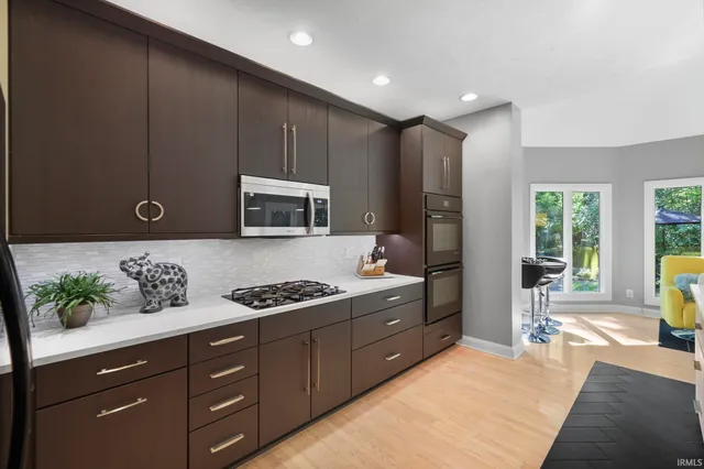 $640,000 | 5501 West Oakbrook Court, Muncie, IN 47304