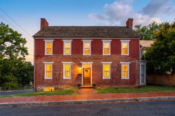 $525,000 | 26 Fayette Street, Staunton, VA 24401