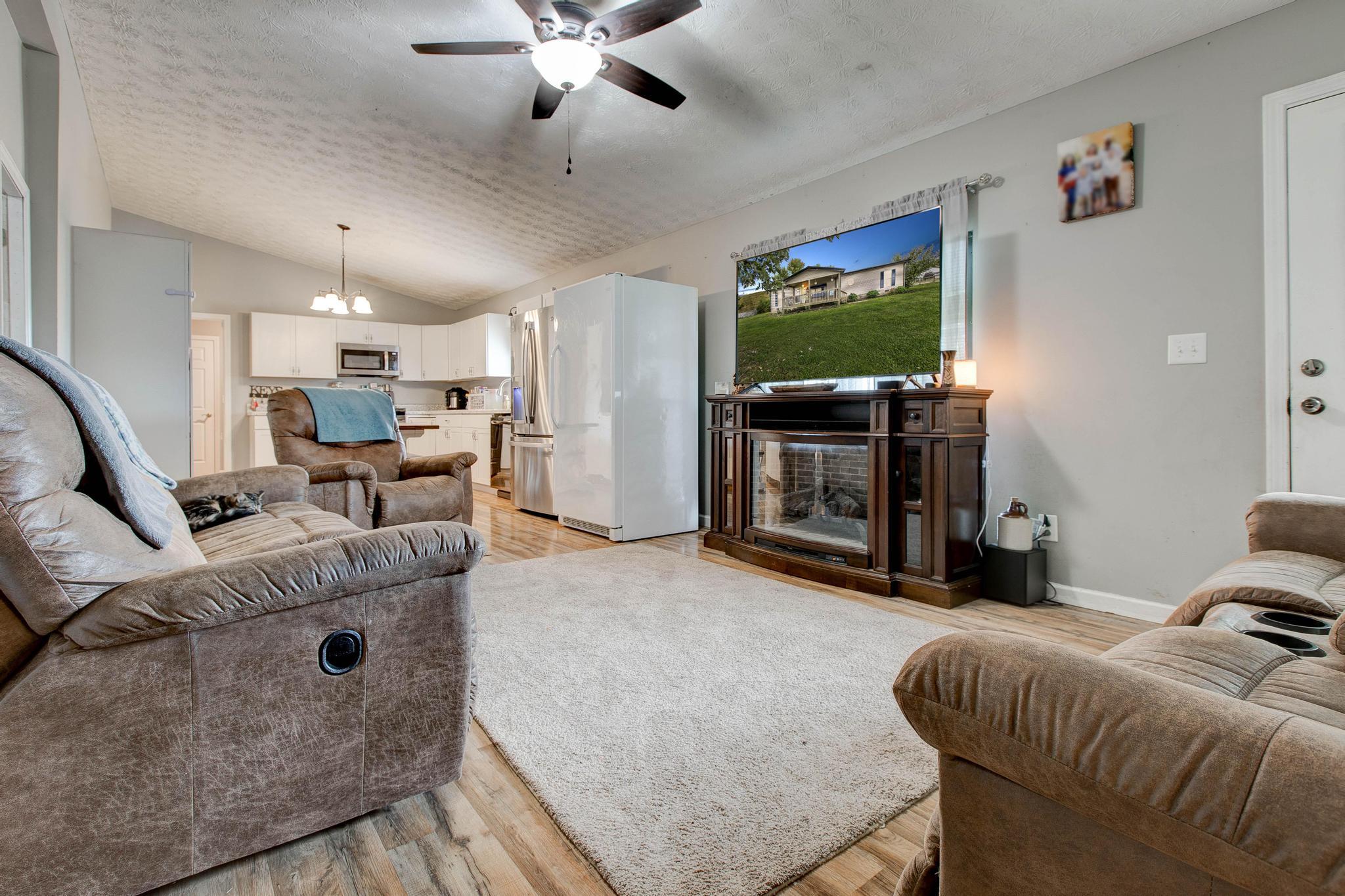 7885 Cream Alley Road Jeffersonville, KY 40337 - Photo 8 of 27 PWM24719_20_21-Edit