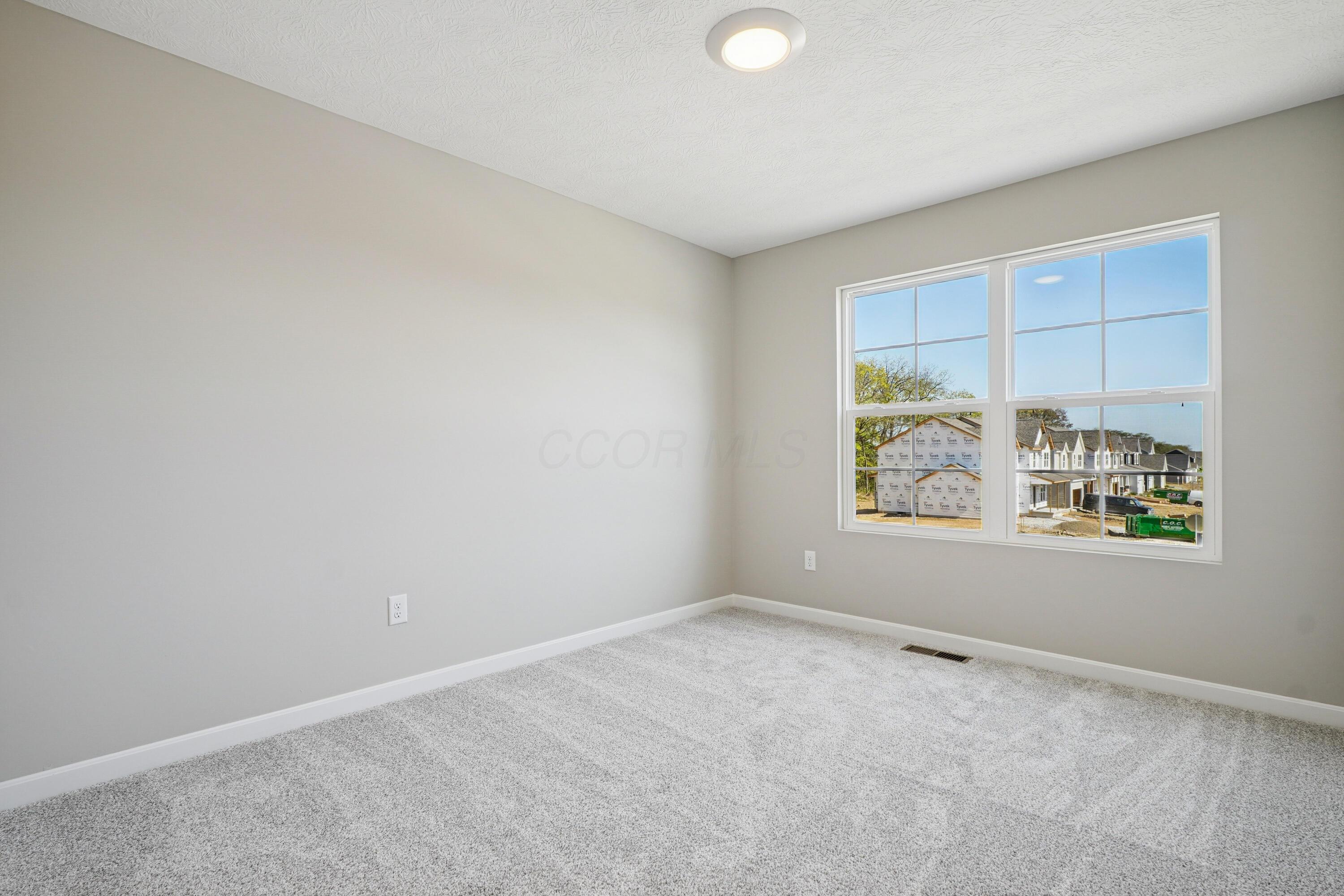 275 Olympic Loop Commercial Point, OH 43116 - Photo 26 of 51 Bedroom
