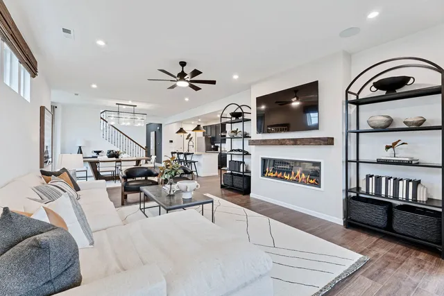 $667,843 | 6238 Links Drive, Unit 4001, Lisle, IL 60532