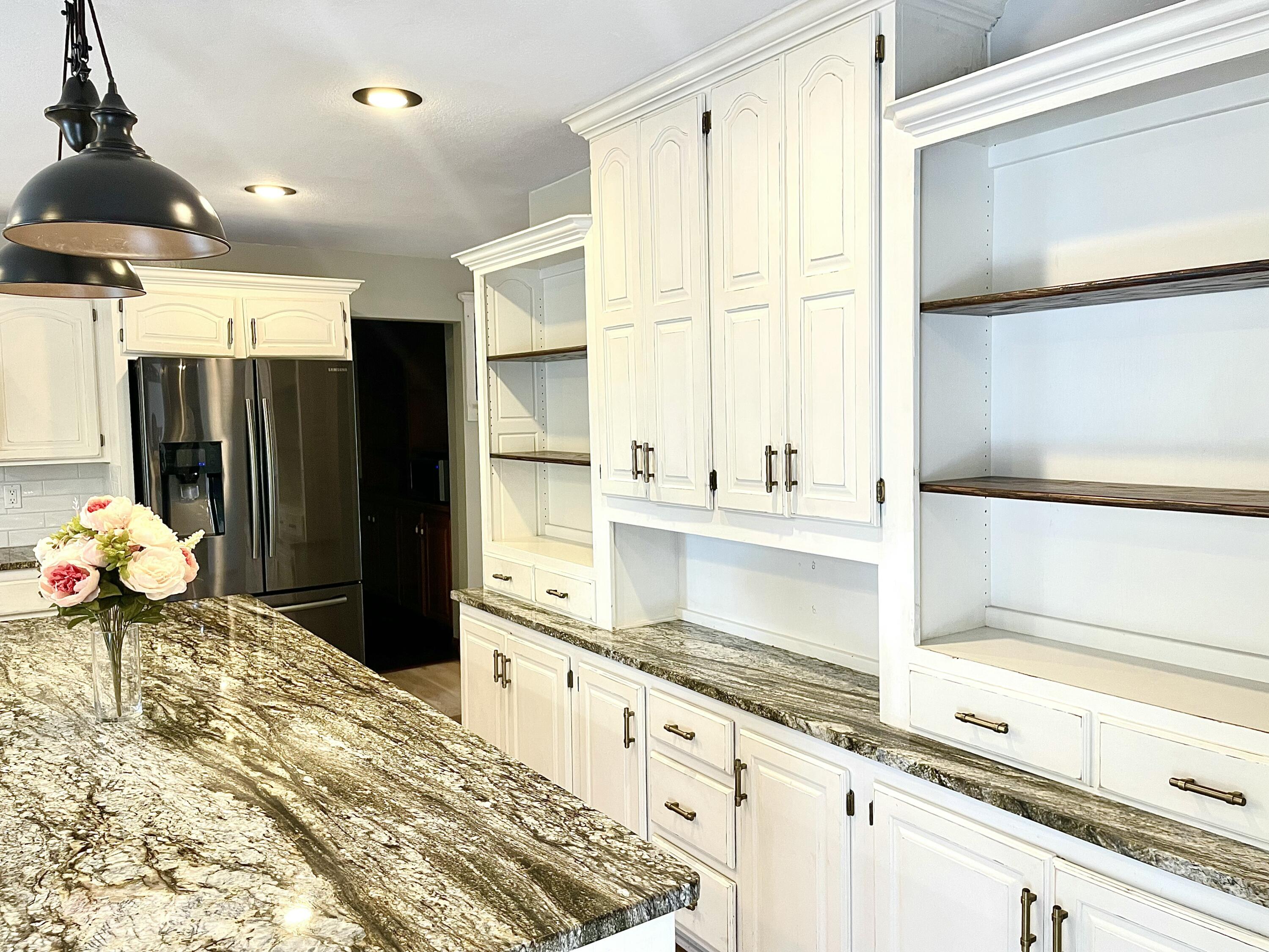 4025 Deer Ridge Street Neosho, MO 64850 - Photo 10 of 69 IMG_5828