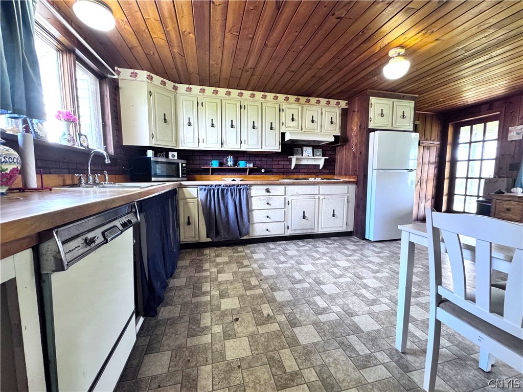 933 Hillsboro Road Camden, NY 13316 - Photo 19 of 41