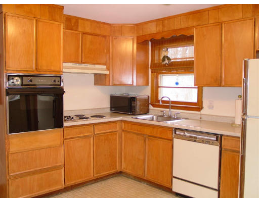 62 Basse Road Lynn, MA 01905 - Photo 8 of 8 Gallery Image 8