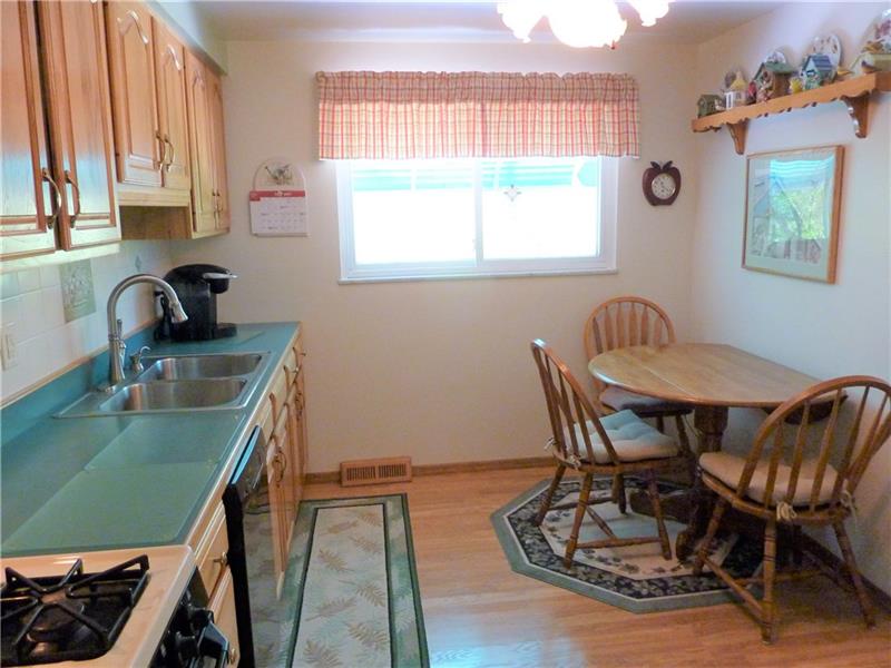 2509 Ridge Rd Extension Baden, PA 15005 - Photo 6 of 23