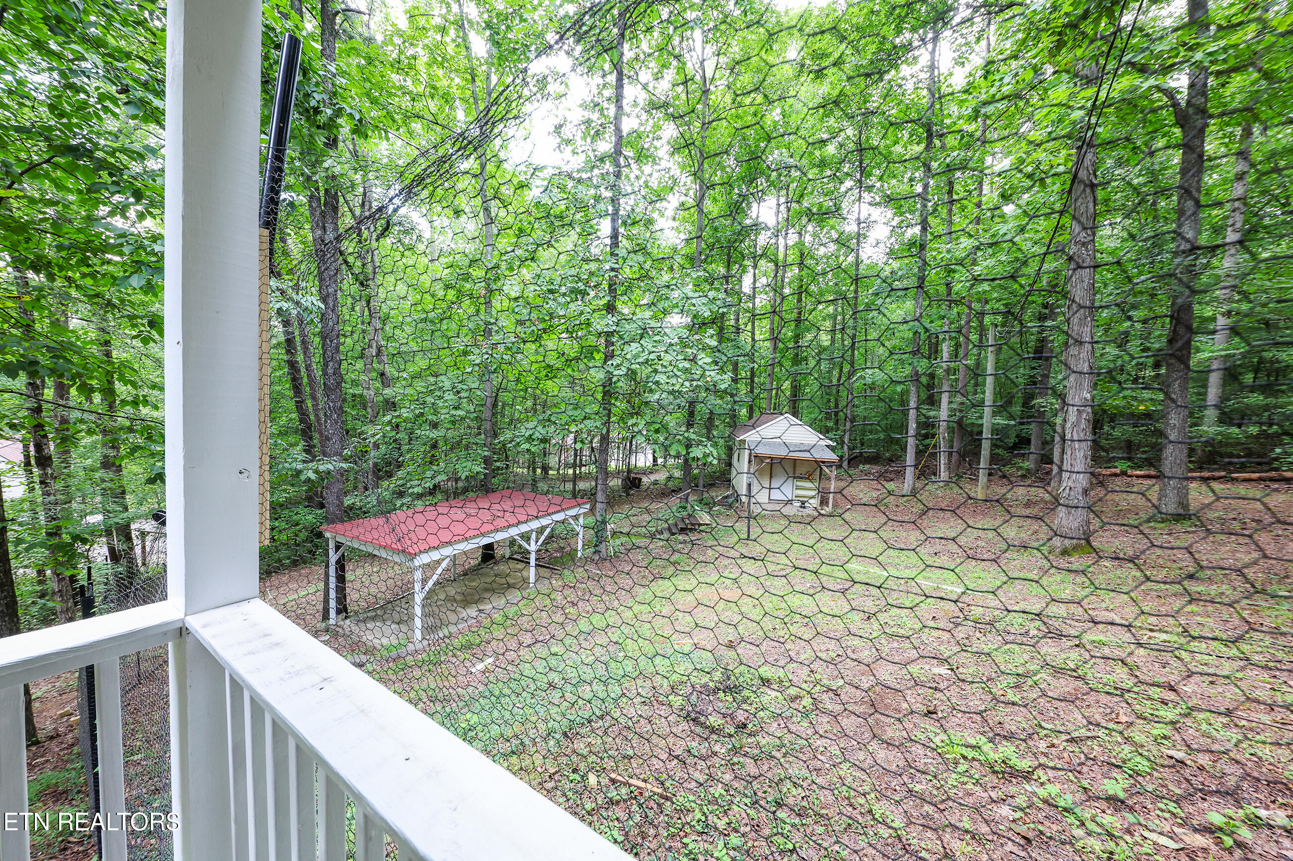 132 Timbercrest Drive Oak Ridge, TN 37830 - Photo 19 of 60 t21179A3977 copy