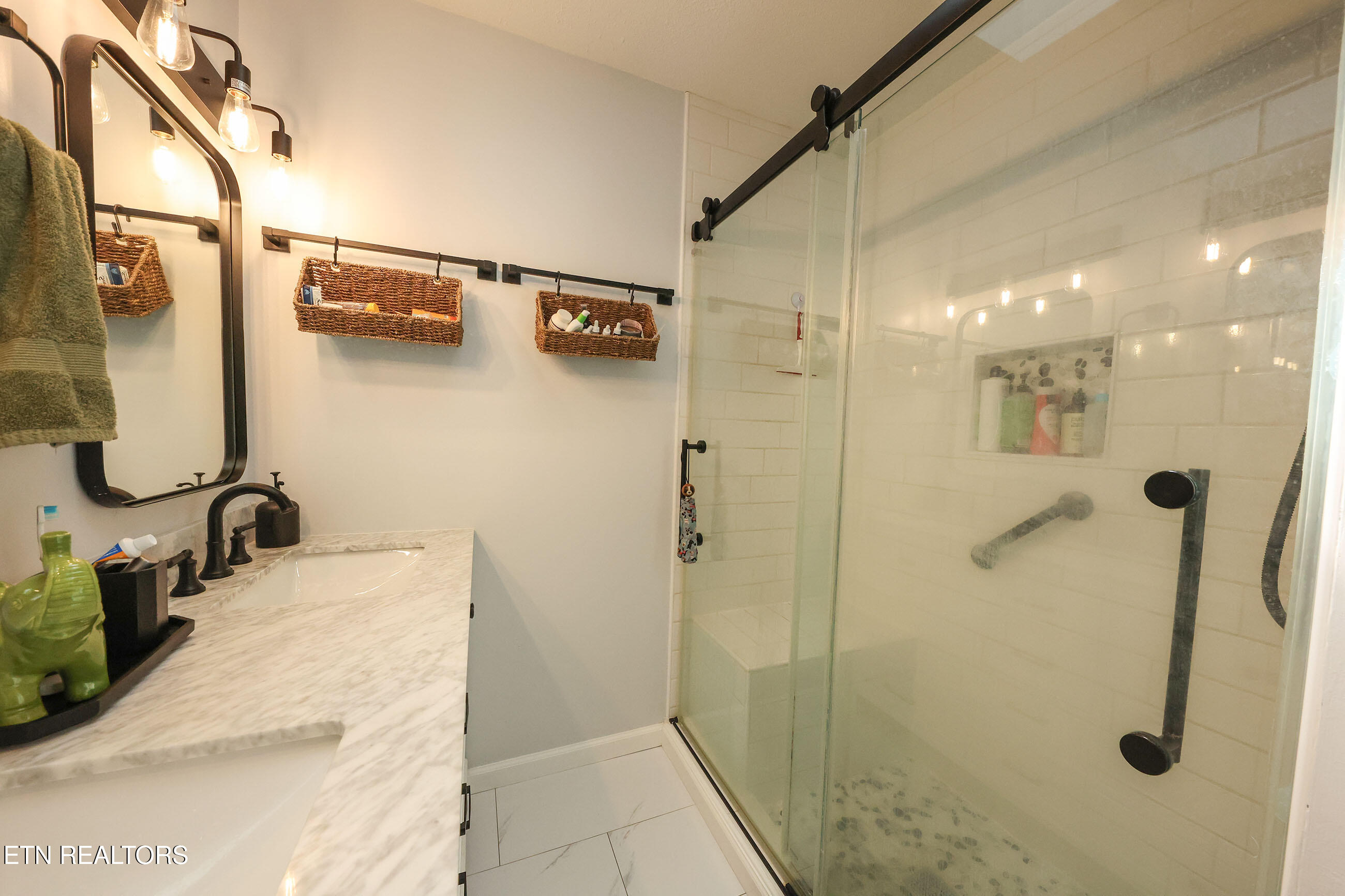 132 Timbercrest Drive Oak Ridge, TN 37830 - Photo 44 of 60 25T179A3655 copy