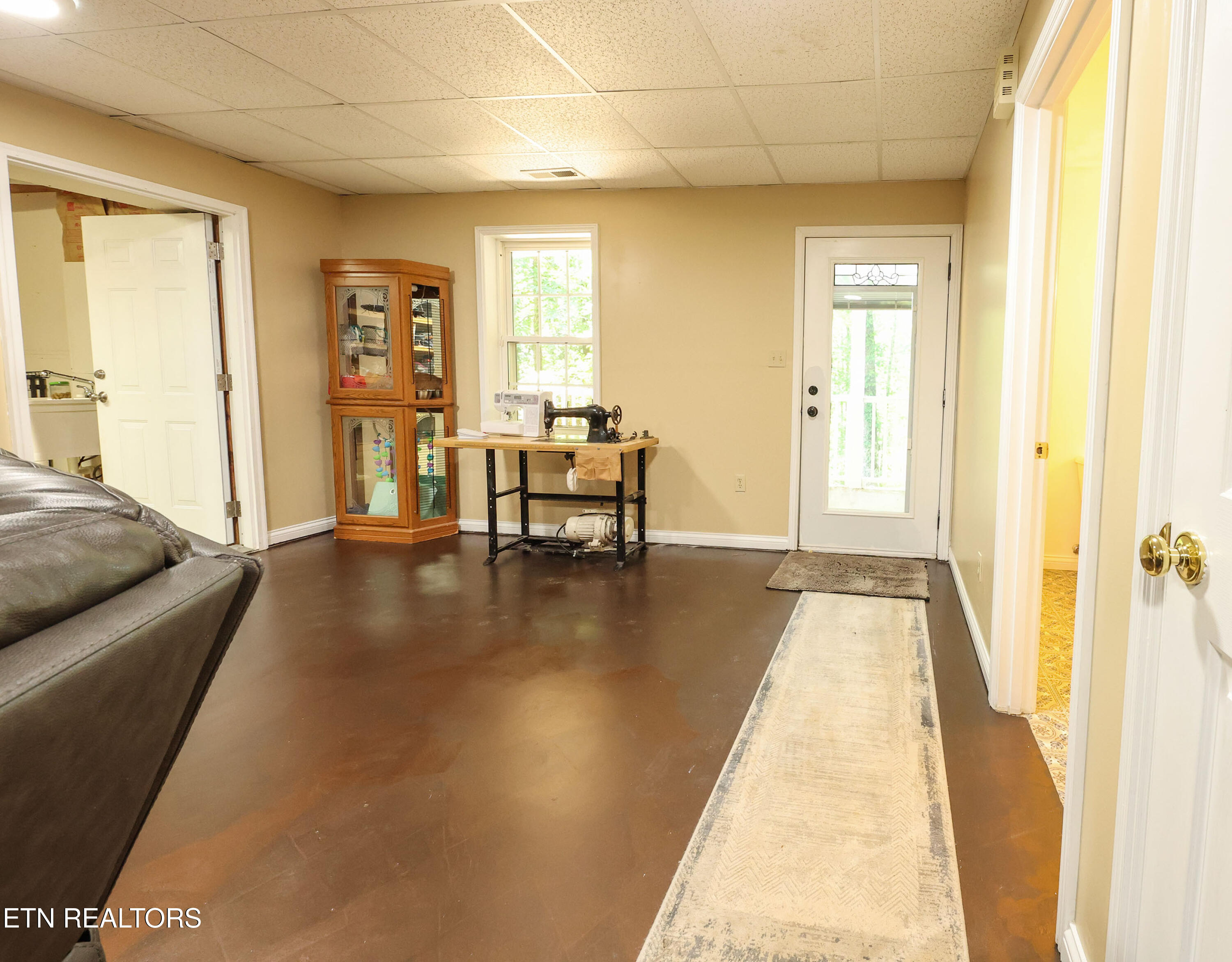 132 Timbercrest Drive Oak Ridge, TN 37830 - Photo 54 of 60 38T179A3702 copy