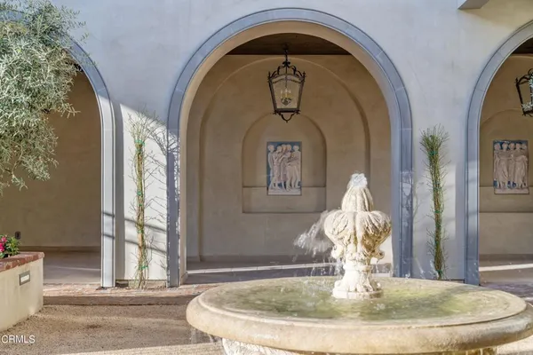 $6,130 | 88 North Oakland Avenue, Unit 202, Pasadena, CA 91101