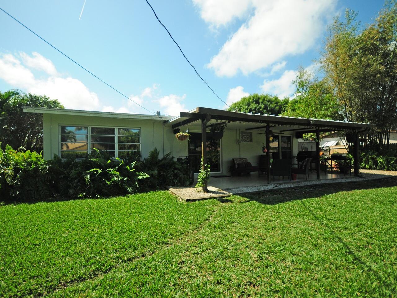 920 Firetree Road North Palm Beach, FL 33408 - Photo 5 of 17 image.jpg