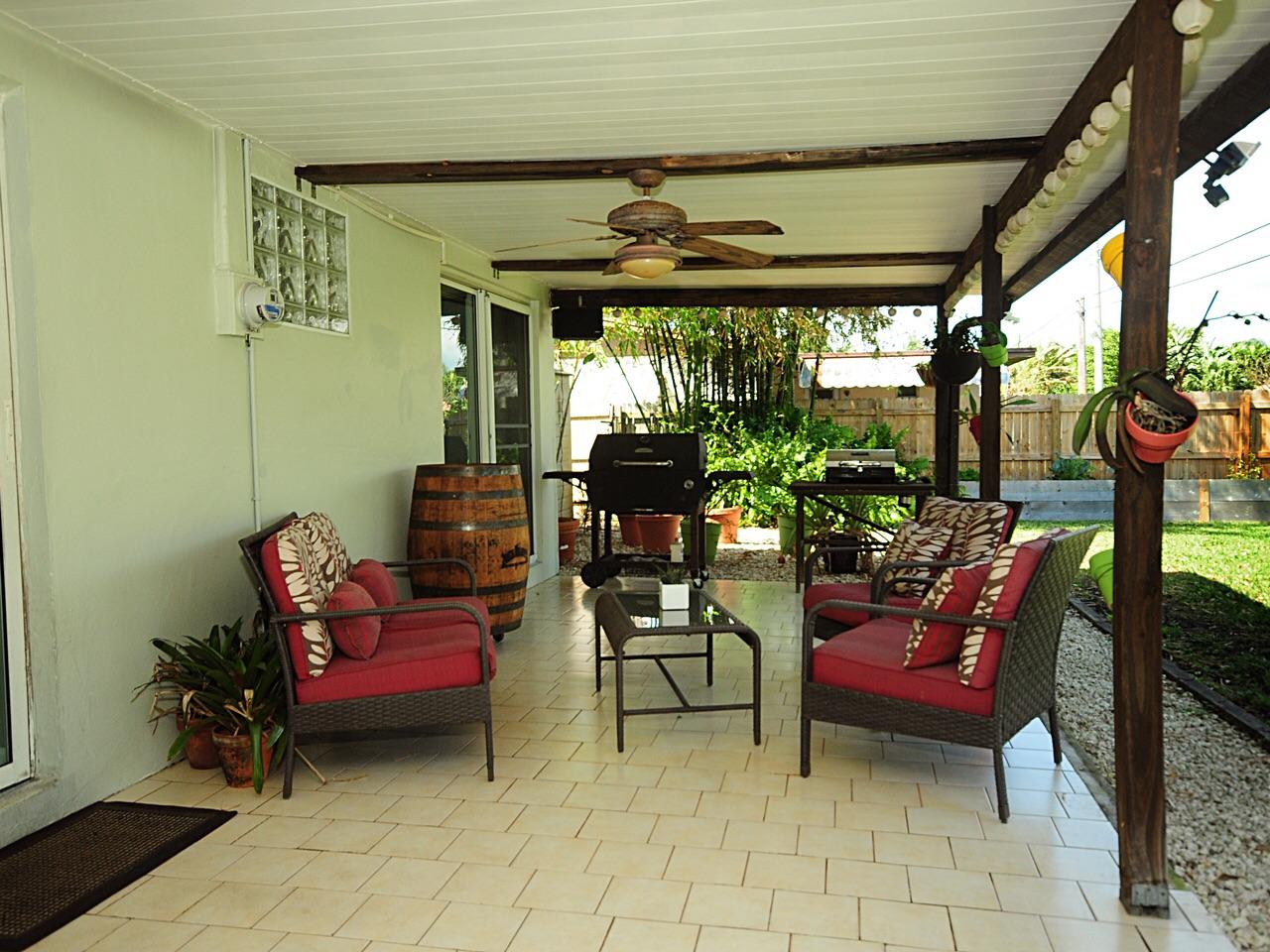 920 Firetree Road North Palm Beach, FL 33408 - Photo 6 of 17 image.jpg