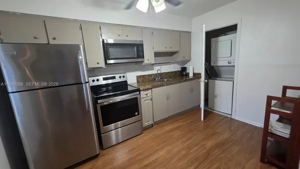 $1,600 | 609 Northeast 6th Court, Unit D, Boynton Beach, FL 33435