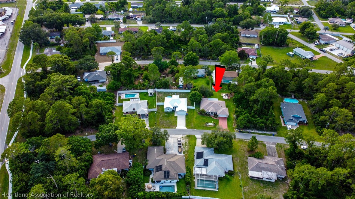 309 Lark Terrace Sebring, FL 33872 - Photo 30 of 32 an aerial view of multiple house