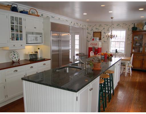 Merriman Road Sewickley, PA 15143 - Photo 10 of 18 Kitchen.