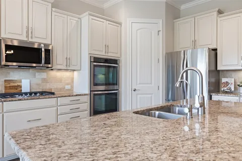 $625,000 | 5421 Coral Bean Cove, Spicewood, TX 78669