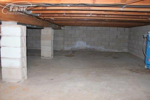 2384 Howe Road Burton, MI 48519 - Photo 25 of 29 20346670-24.JPG