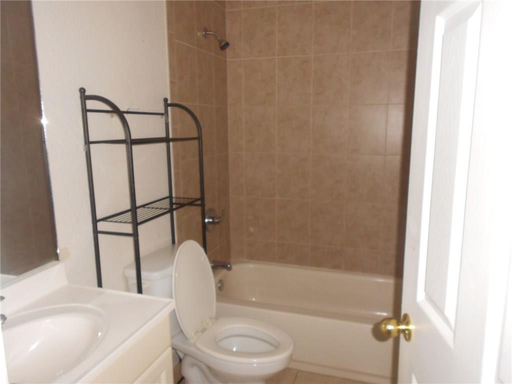 1102 Southeast St Lawrence Way Stuart, FL 34997 - Photo 11 of 24 Gallery Image 11