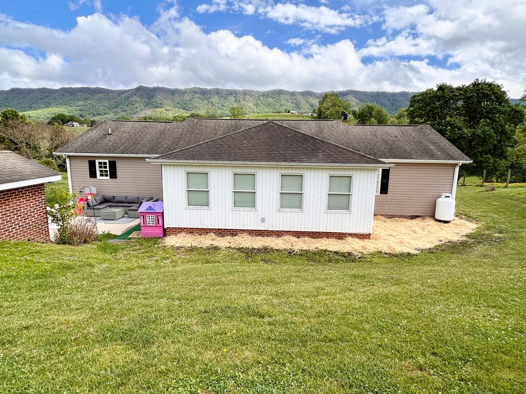 1319 Stonebruise Road Lebanon, VA 24266 - Photo 41 of 48 Gallery Image 41
