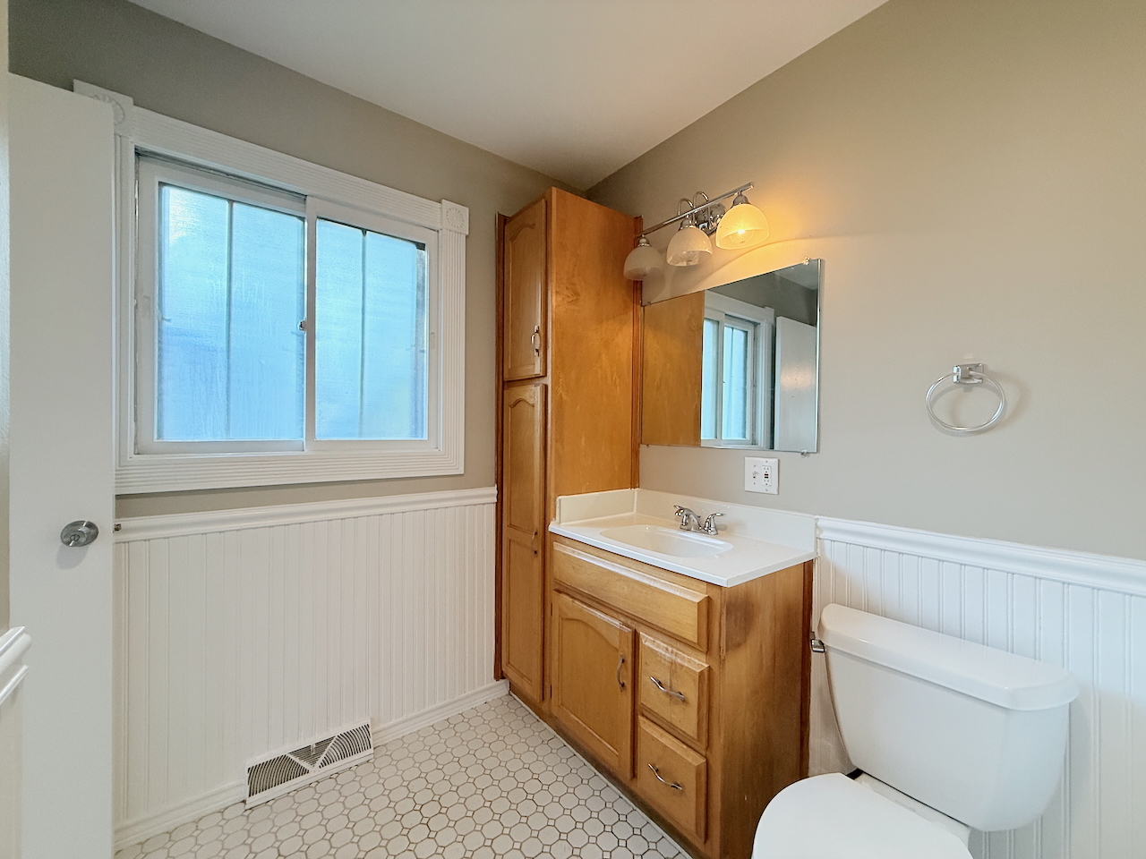 1041 Coach Road Homewood, IL 60430 - Photo 12 of 29