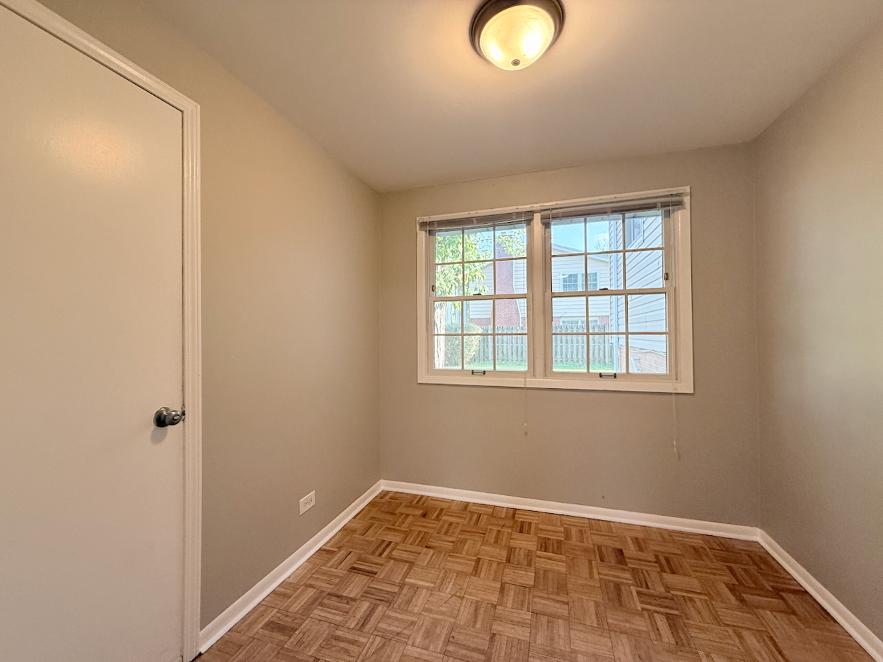 1041 Coach Road Homewood, IL 60430 - Photo 3 of 29