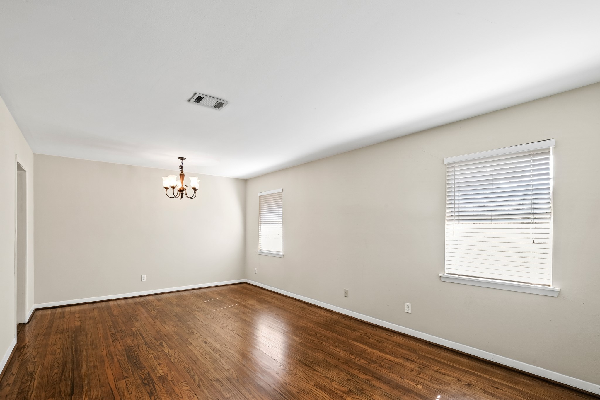 8729 Dunlap Street Houston, TX 77074 - Photo 13 of 15
