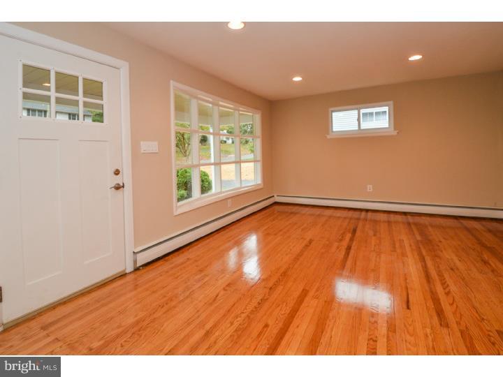 210 Cowbell Road Willow Grove, PA 19090 - Photo 8 of 25 Living Room