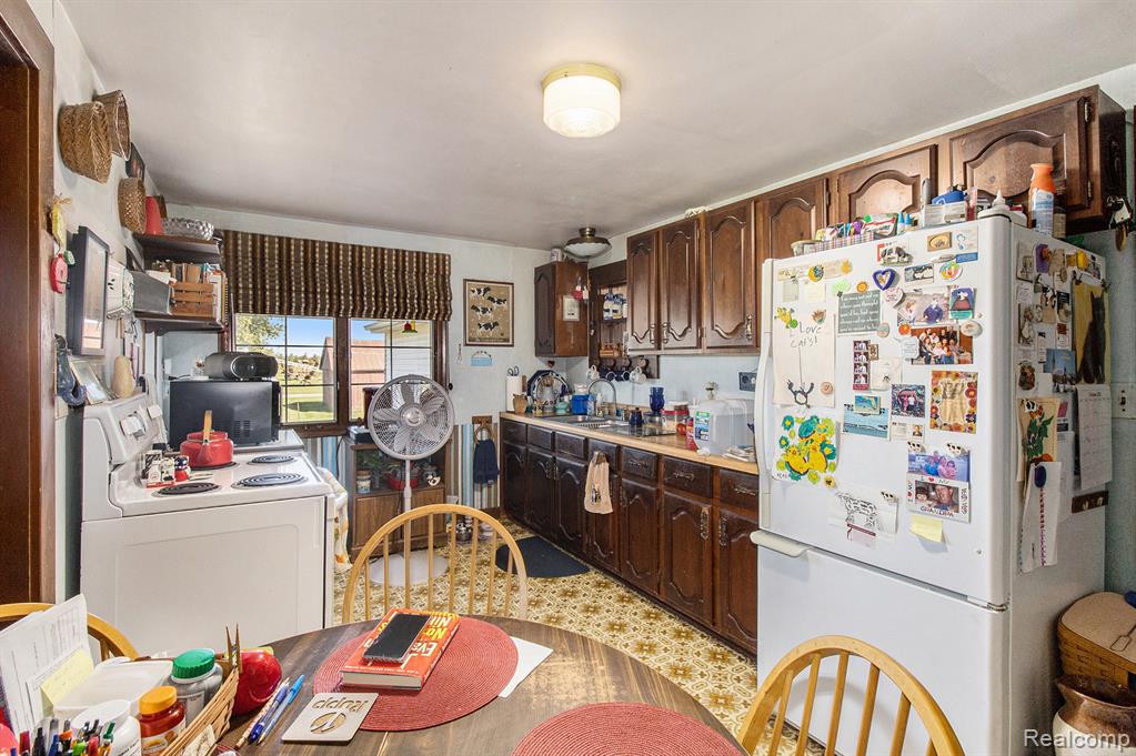 3145 Cedar Lake Road Howell, MI 48843 - Photo 8 of 27 Gallery Image 8