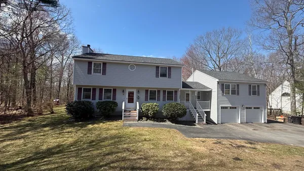 $775,000 | 14 Garvin Road, Derry, NH 03038