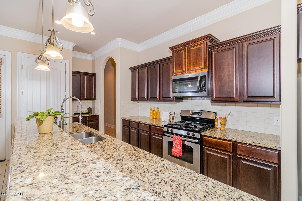 603 Harbor Road Youngsville, LA 70592 - Photo 5 of 19 Gallery Image 5