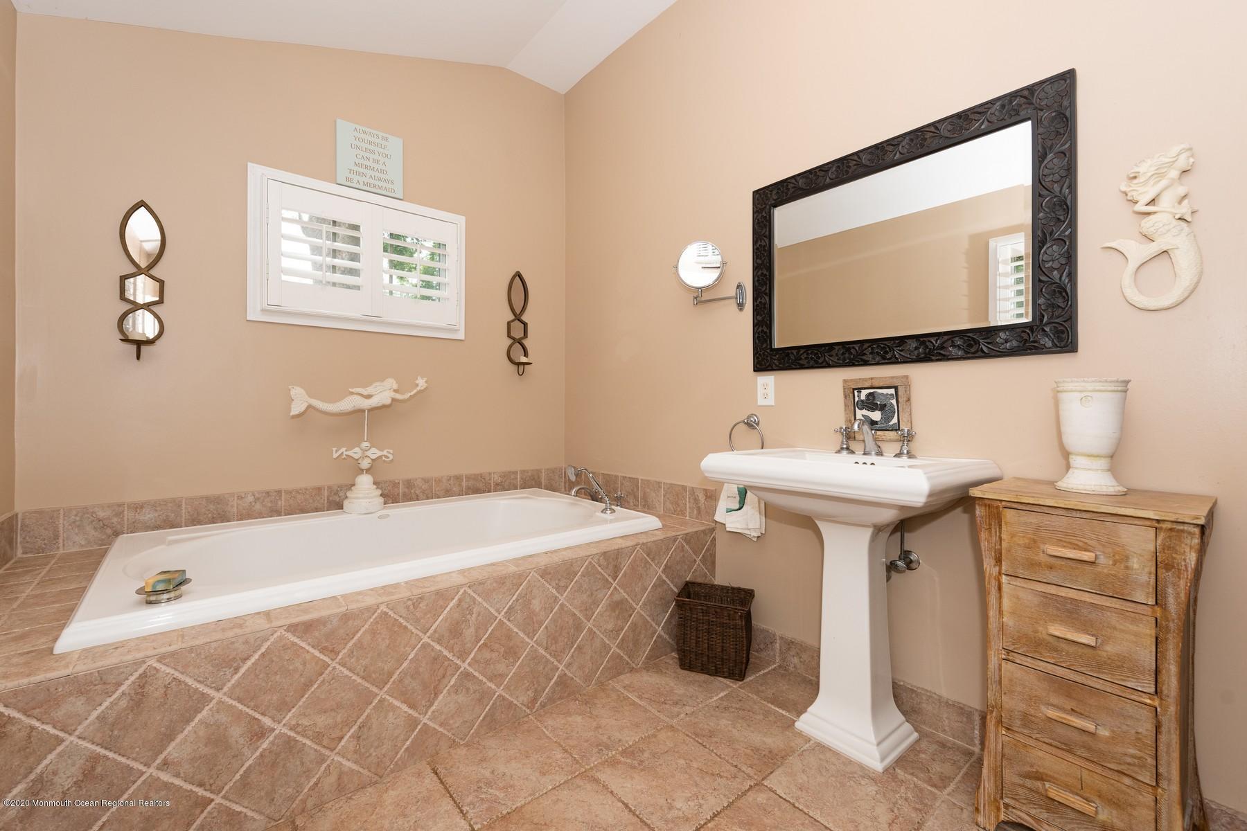 15 Harvard Road Fair Haven, NJ 07704 - Photo 16 of 26 Luxurious Bath