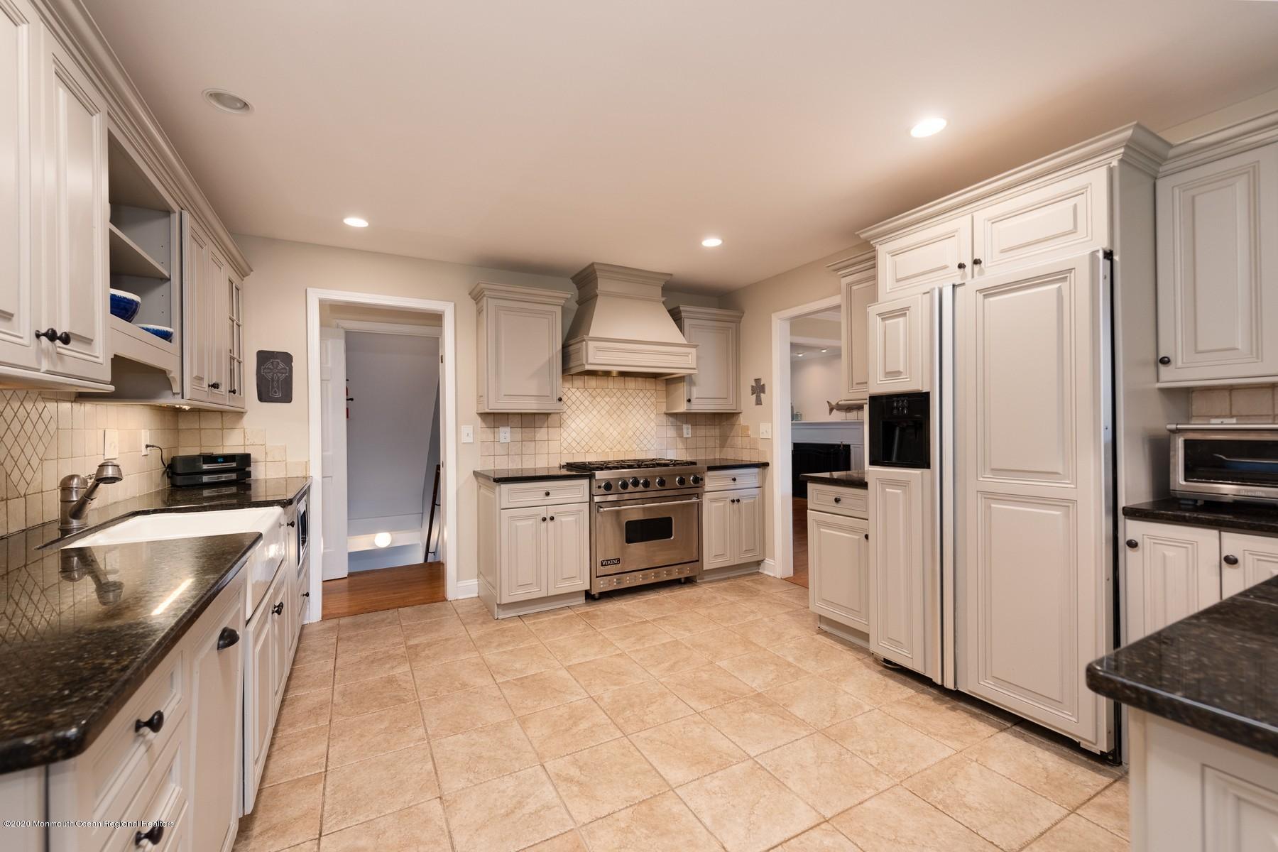 15 Harvard Road Fair Haven, NJ 07704 - Photo 6 of 26 Premier Appliances