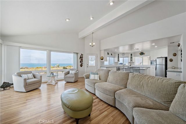 $1,600,000 | 6536 Oceanview Drive, Unit T, Carlsbad, CA 92011