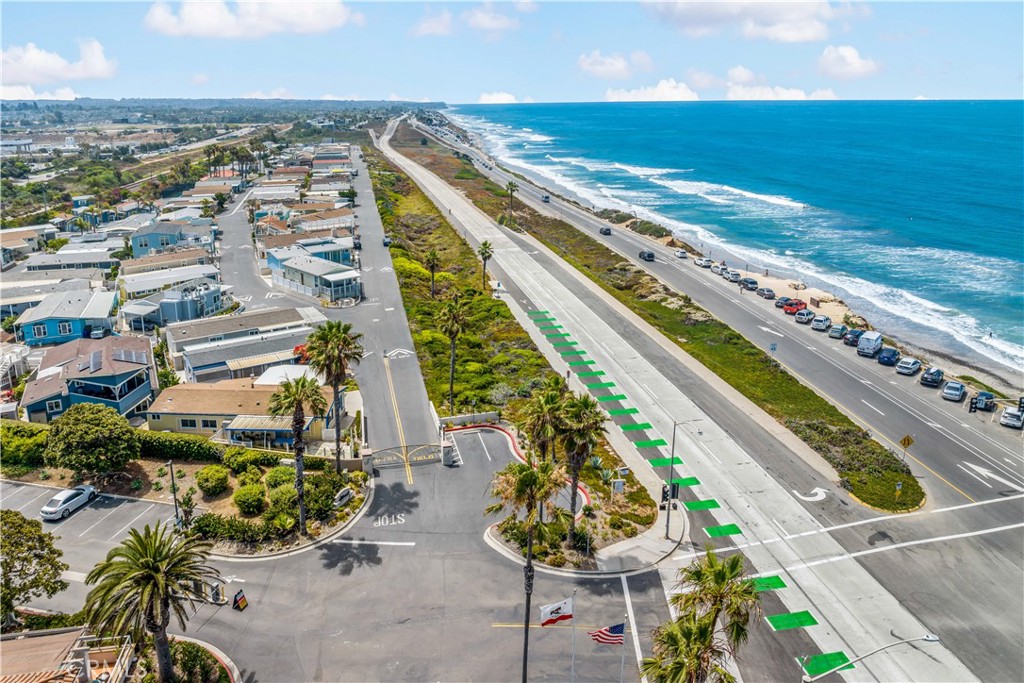 6536 Oceanview Drive, Unit T Carlsbad, CA 92011 - Photo 43 of 44 a view of a city