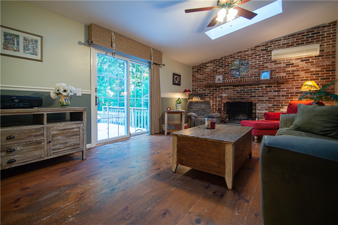 263 Olney Arnold Road Cranston, RI 02921 - Photo 13 of 49