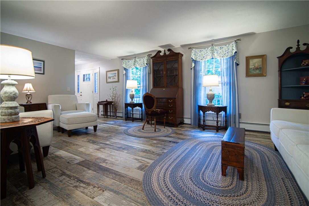 263 Olney Arnold Road Cranston, RI 02921 - Photo 19 of 49