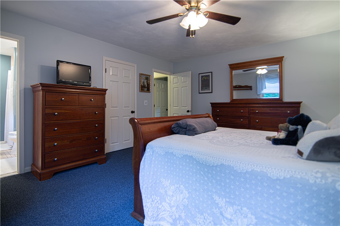 263 Olney Arnold Road Cranston, RI 02921 - Photo 25 of 49