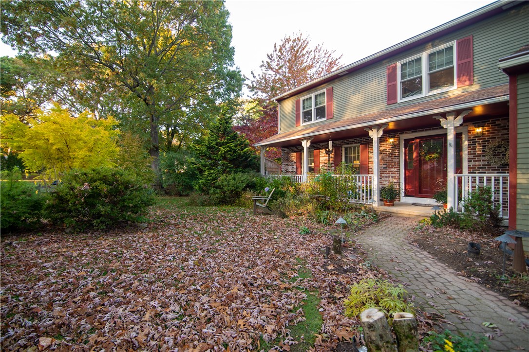 263 Olney Arnold Road Cranston, RI 02921 - Photo 3 of 49