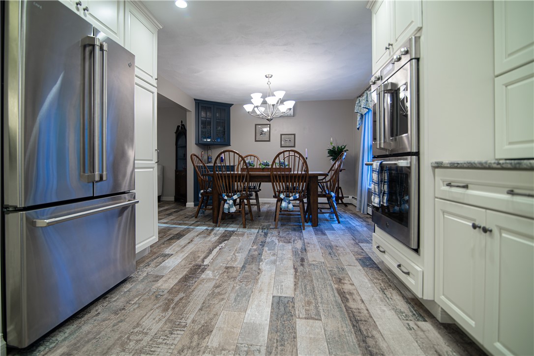 263 Olney Arnold Road Cranston, RI 02921 - Photo 9 of 49