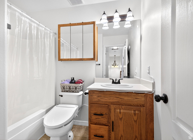 802 Sugar Maple Court Payson, UT 84651 - Photo 20 of 30 Bathroom with vanity and shower / bathtub combination with curtain