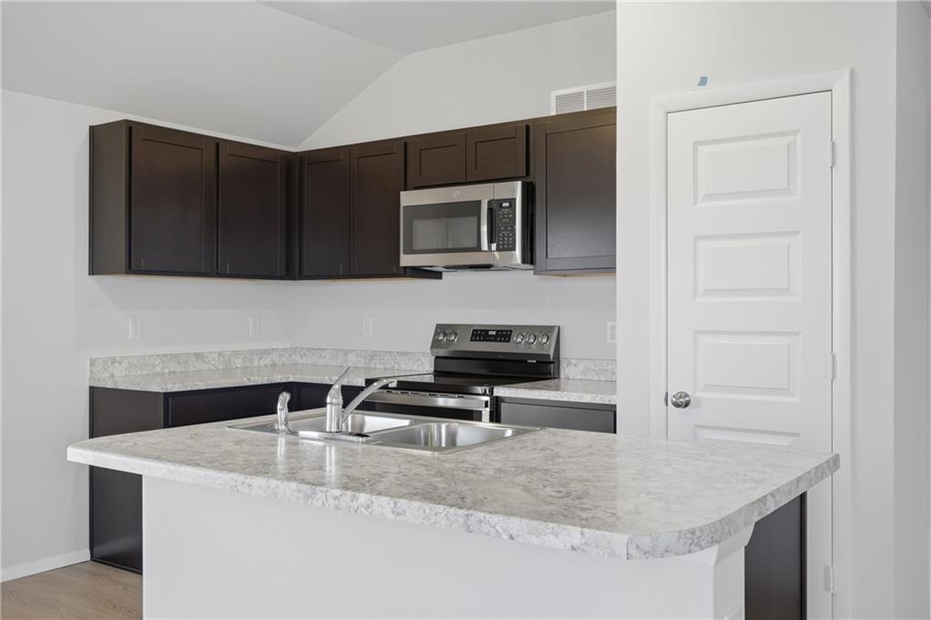 20763 Starside Street Edgerton, KS 66021 - Photo 6 of 23